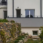 - 2 Vista Mare E Piscina